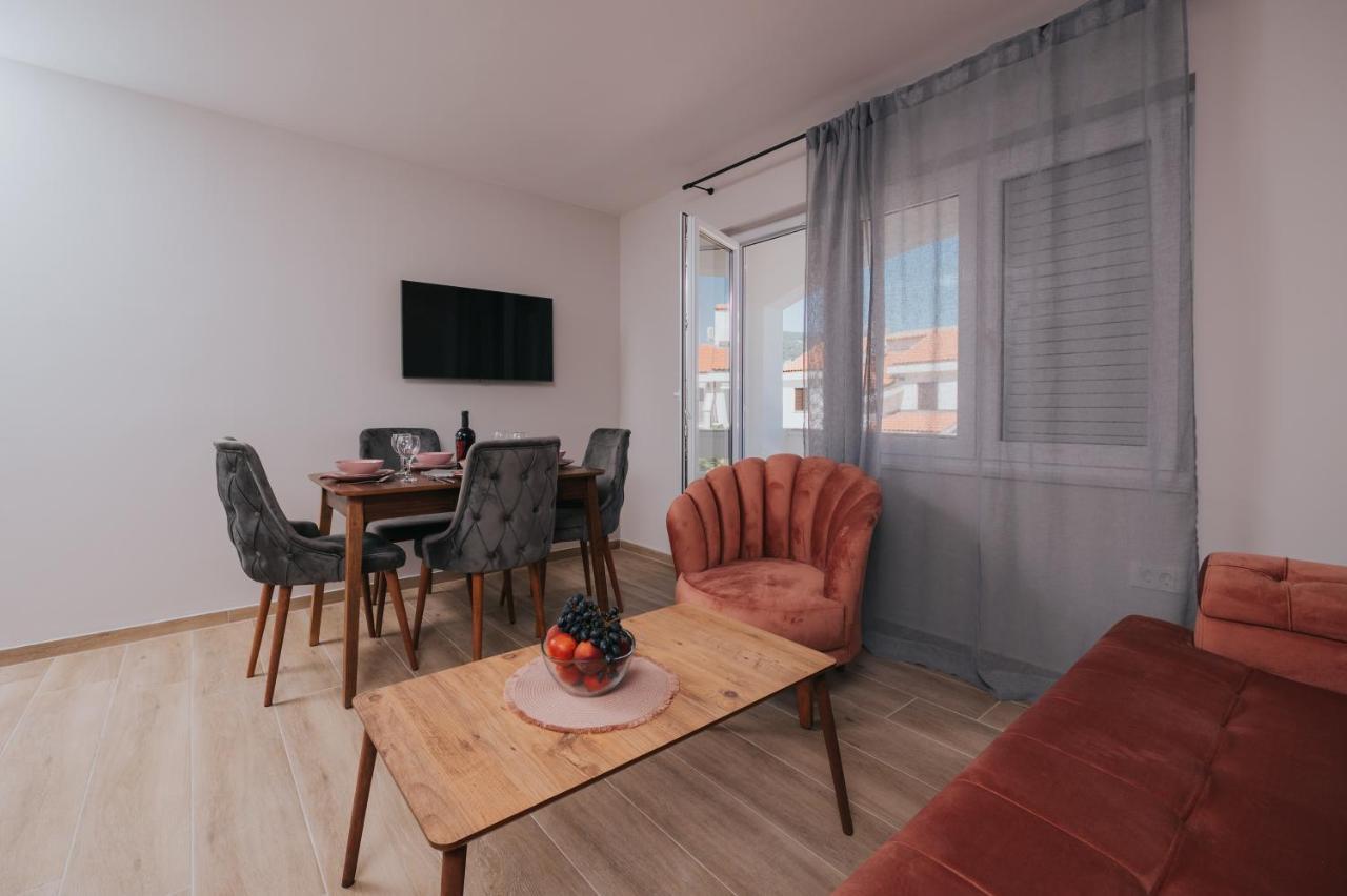 Apartments Virgine Maria I Baška Exterior foto